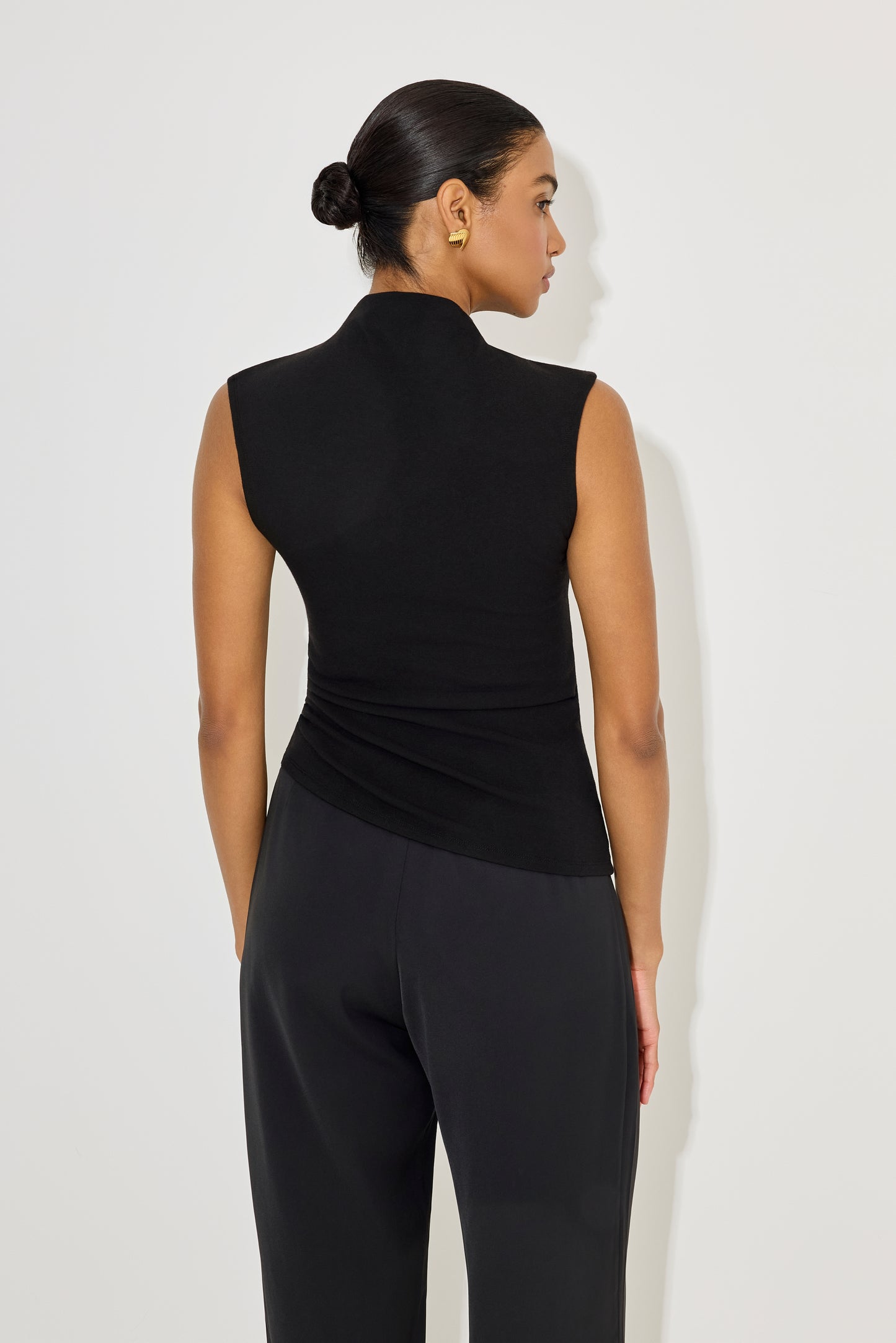 Sleeveless Knitted Top