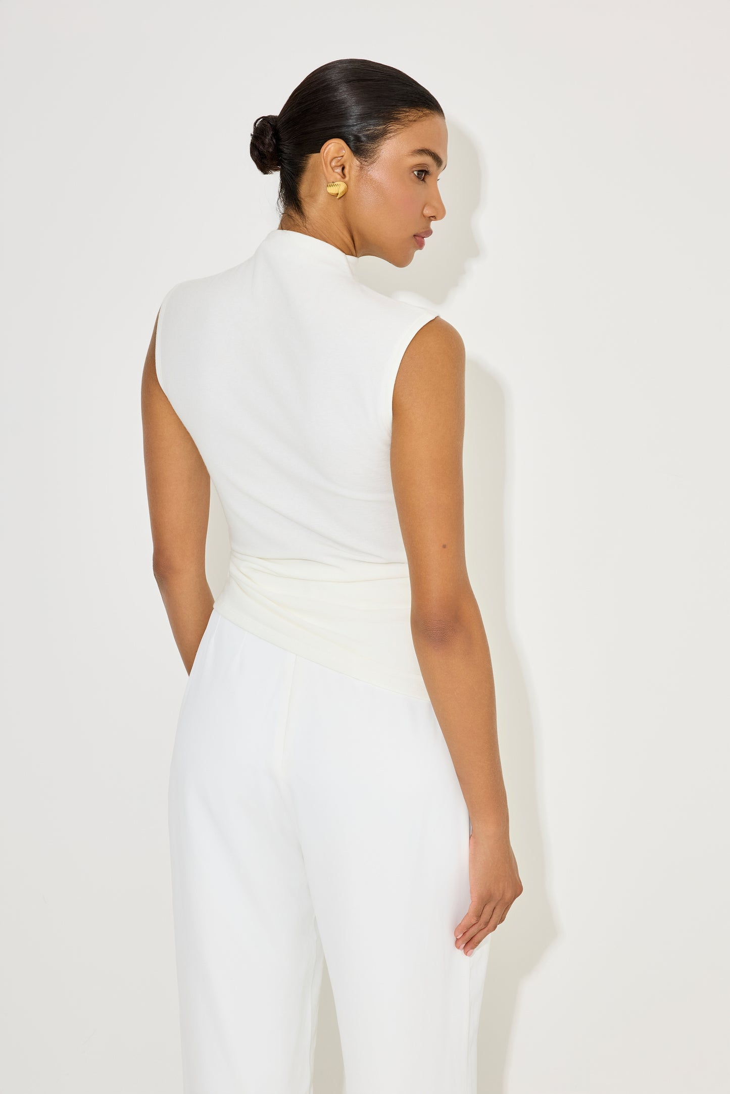 Sleeveless Knitted Top